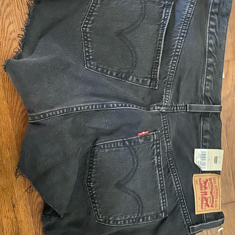 Levi’s High Rise Wedgie Short